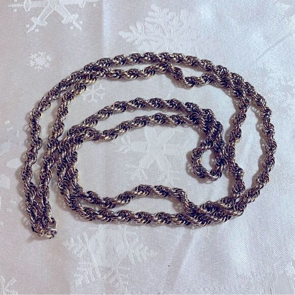 Classic Vintage Rope Chain Necklace 50”Gold Tone Extra Long Heavy Well Made - Picture 3 of 6